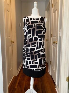 Black and White Geometric Square-Print Sleeveless Mini Dress